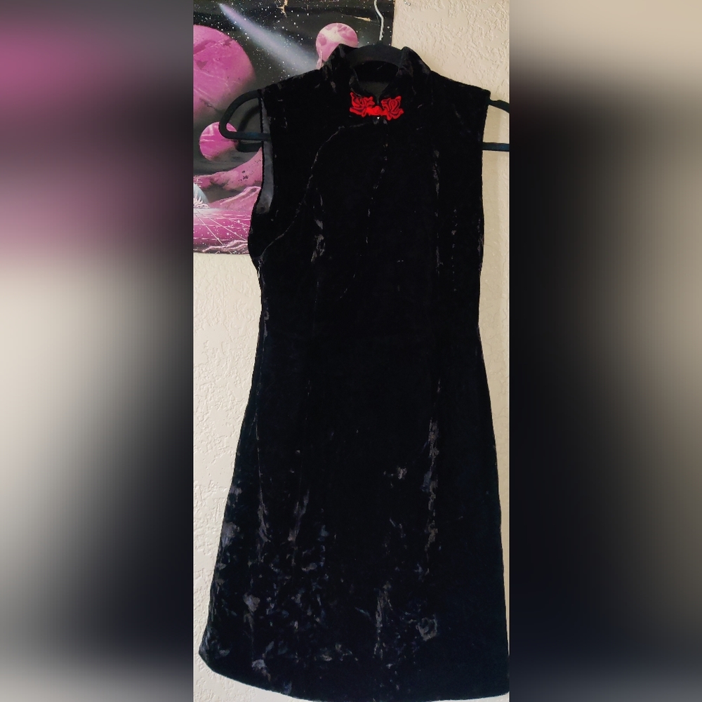Crushed velvet traditional Chinese dress